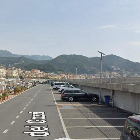 Hotel Aurora Varazze Kültér fotó