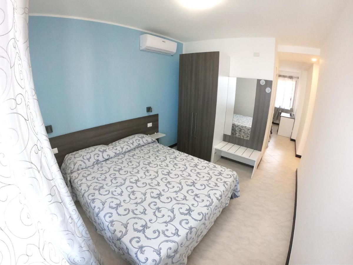 Hotel Aurora Varazze Kültér fotó