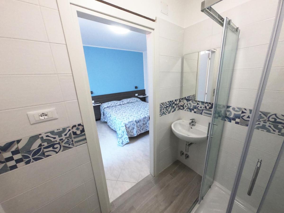 Hotel Aurora Varazze Kültér fotó