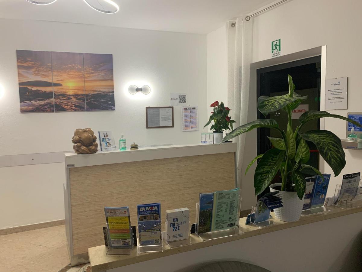 Hotel Aurora Varazze Kültér fotó