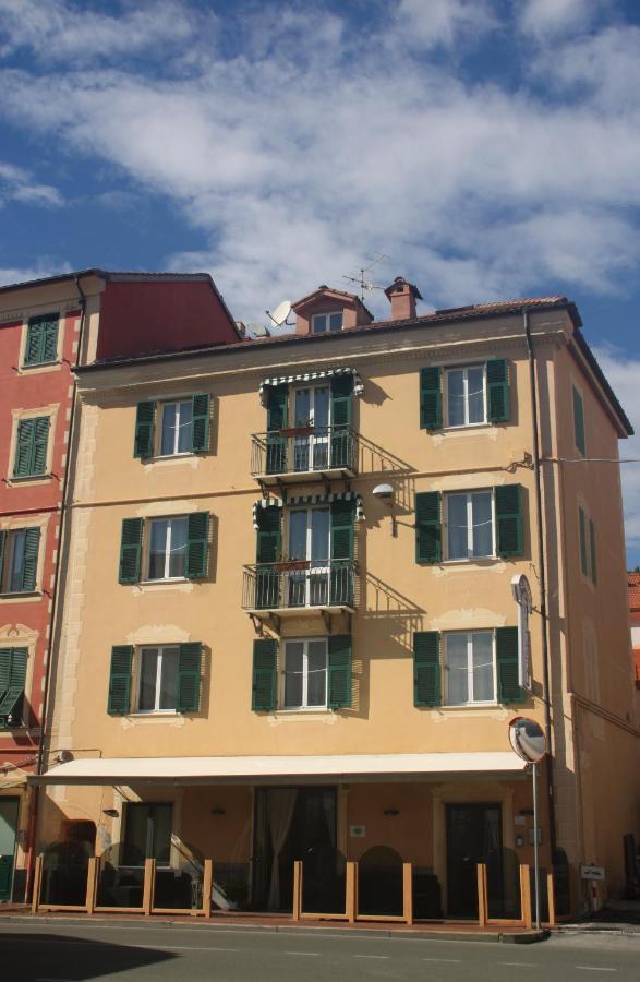 Hotel Aurora Varazze Kültér fotó