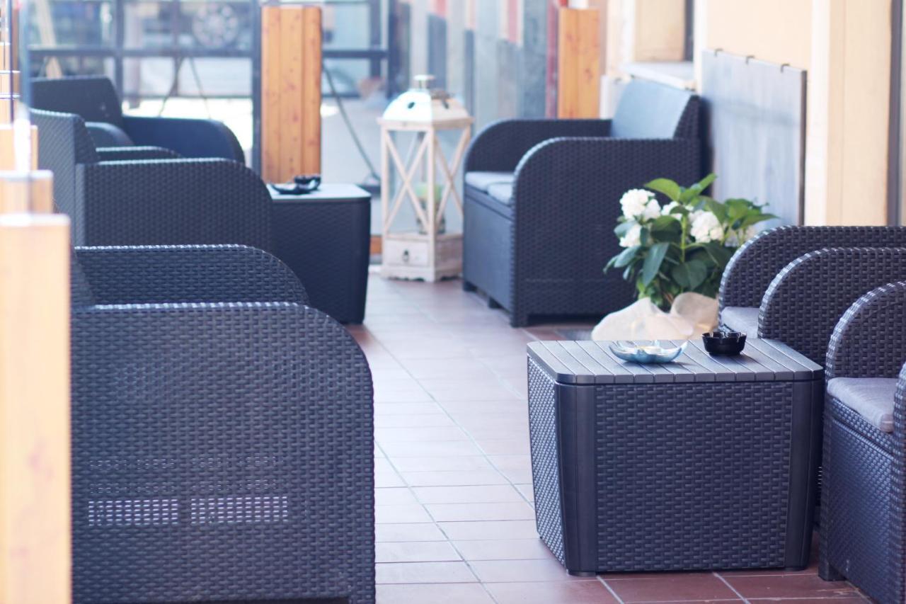 Hotel Aurora Varazze Kültér fotó