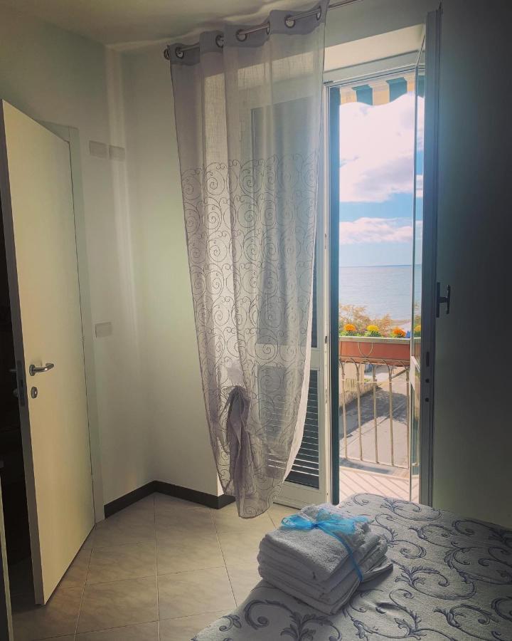 Hotel Aurora Varazze Kültér fotó
