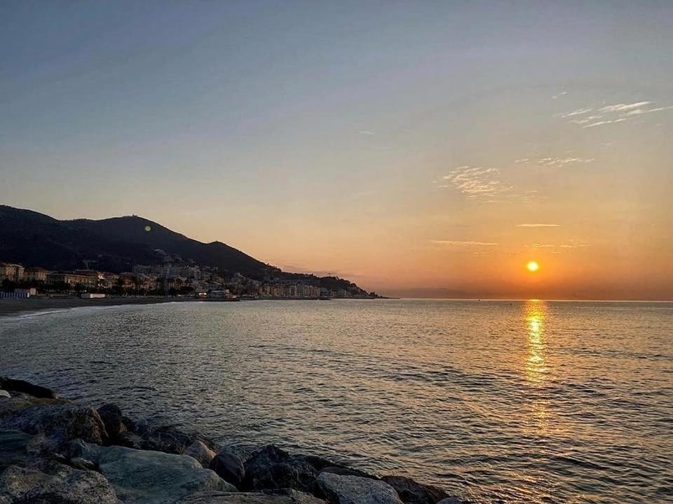Hotel Aurora Varazze Kültér fotó