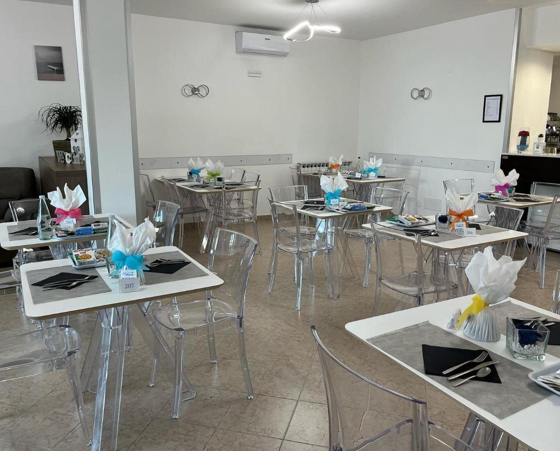 Hotel Aurora Varazze Kültér fotó